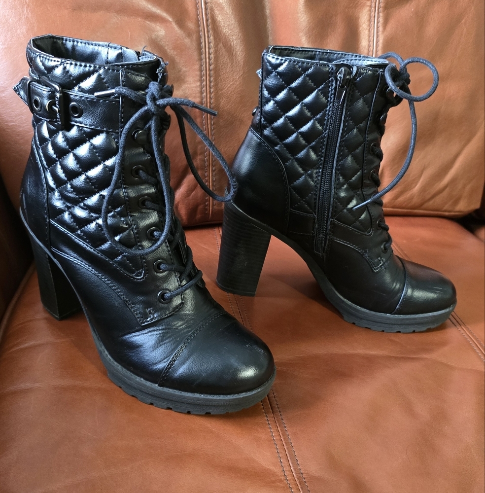 G By Guess  Women's Booties Heels Black - Picture 4 of 11